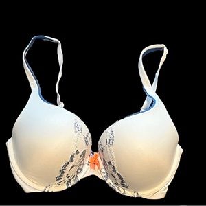 Victoria’s Secret Body by Victoria